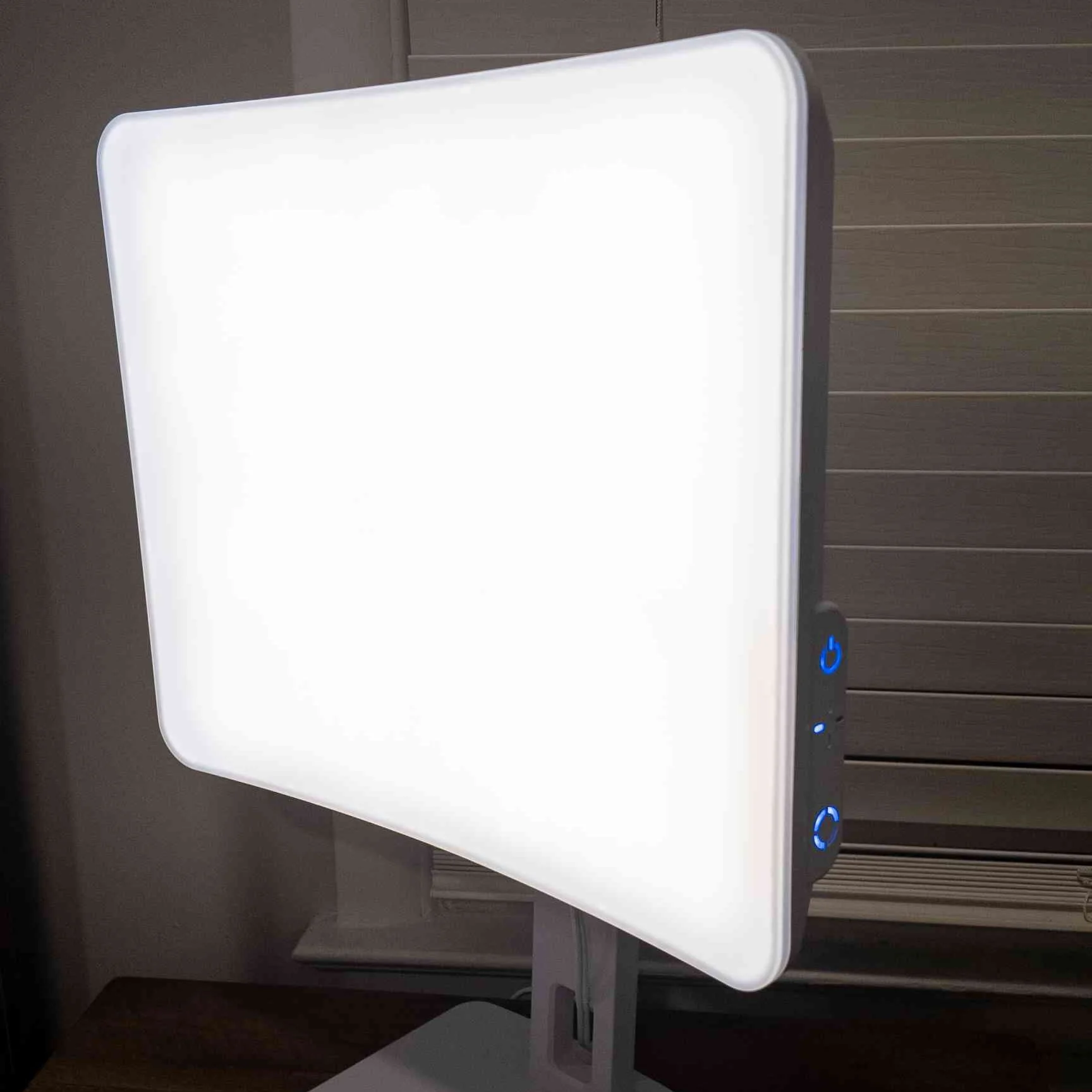 Carex Day-Light Elite Light Therapy Lamp - Image 14