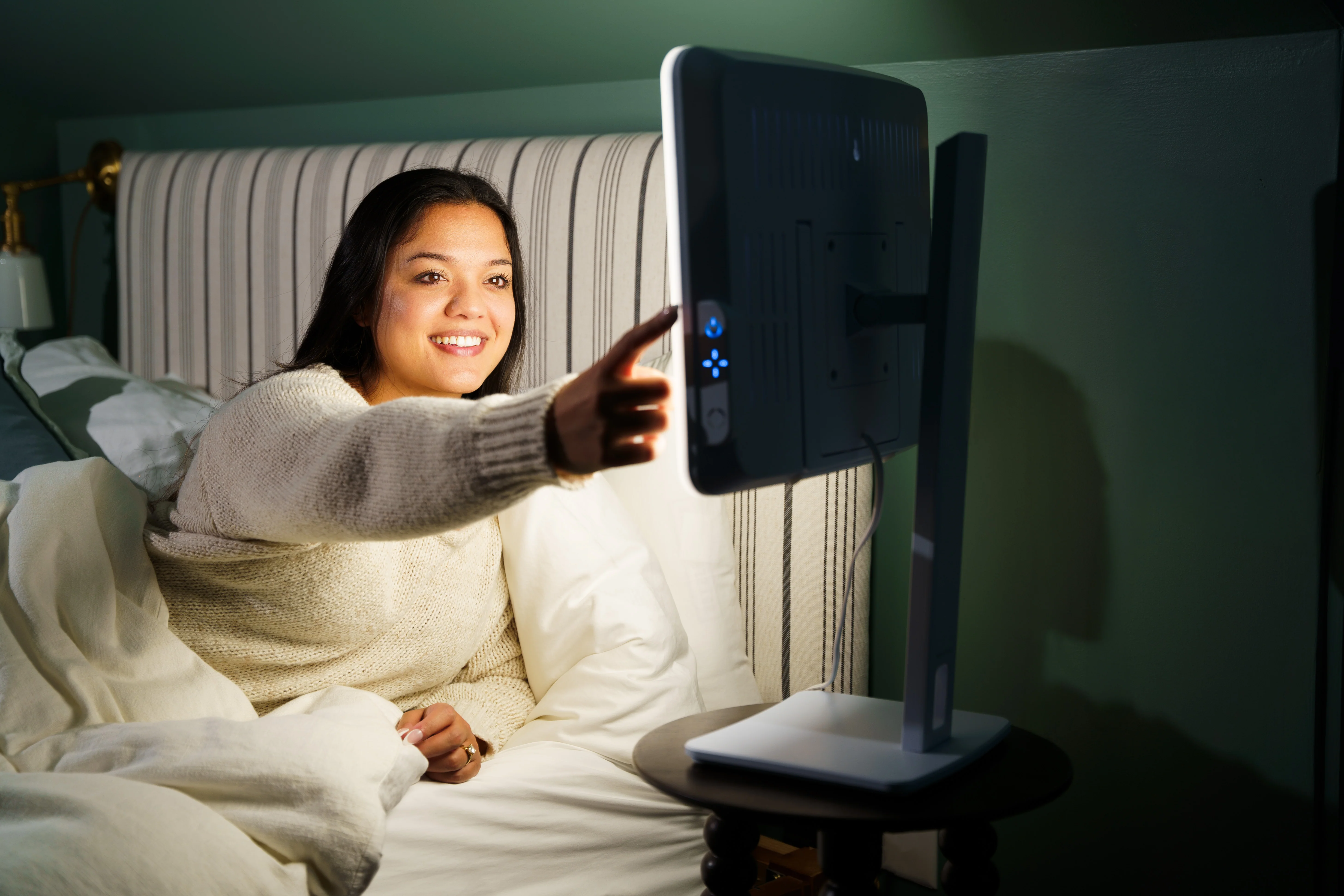 Carex Day-Light Elite Light Therapy Lamp - Image 5
